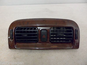 Luftdüse Luftgitter Gitter Cockpit mitte Mazda 626 GF/ GW - Bild 1 von 1