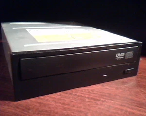 AOpen CD-R/RW/DVD-ROM Drive COM5232/AAH Pro 91.5TD37.374 E-IDE January2005 J - Picture 1 of 4