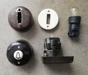 Klingeltaste Aufputz retro Bakelit - Steckdose - Konvolut - Bild 1 von 5