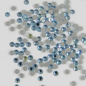 2000 SS7 AQ: 50 Swarovski Strasssteine flacher Boden SS7 (2,2mm) AQUAMARIN - Bild 1 von 4