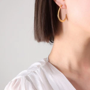Woman 18K Gold Plated Stainless Steel Hoop Hook Huggie U Shape Earring Stud - Picture 1 of 9