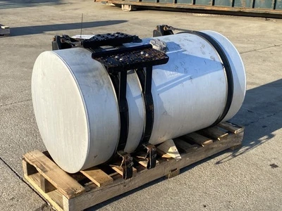 Tanque de combustible International RH613 2021 4184680F92 (609-18344) Foto 1 de 4