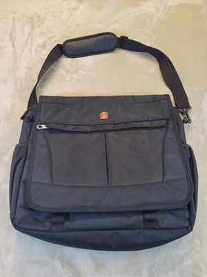 官方瑞士® 邮差包,黑色笔记本电脑保护壳支架大号书包  — 第 1/4 张图片