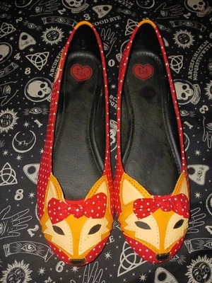 T.U.K. ModCloth "Clever So Sweet" zapatos planos de zorro a lunares rojos. Talla 11 Foto 1 de 4