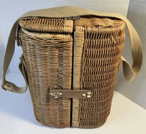 Vtg Wine Bottle Wicker Basket Cork Glasses Napkins Renaissance Missing Corkscrew - Picture 1 of 13