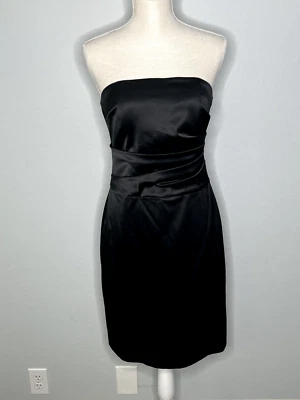 White House Black Market Perfect Little Black 连衣裙无肩带打褶腰围 4 码 — 第 1/4 张图片
