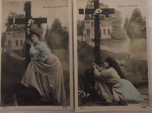 * Série de 3 cartes postales fantaisie - Prière au pied de la croix - Picture 1 of 2