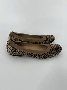 Stuart Weitzman Leopard Flats Womens 8 Brown Black Animal Print Slip On Stretchy - Picture 1 of 10