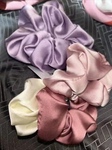4pcs Women Silky Satin Hair Scrunchies Elastic Hair Bands Ponytail Hair Tie Rope - Picture 1 of 1