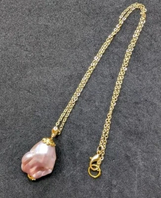 Lovely Large AAA Edison Fireball Freshwater Natural Colour Baroque Pearl Pendant - Image 1 of 4