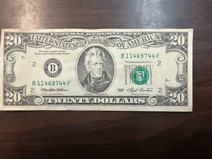 1993 $20 Dollar Bill Misaligned on Front side Circulation Bill - Picture 1 of 3