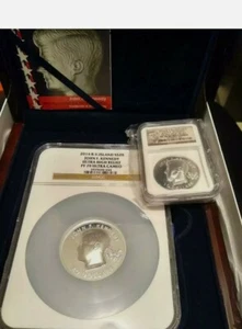 2 pcs jfk uhr silver coins 2 & 4 ozs wih ngc pf70 - Picture 1 of 1