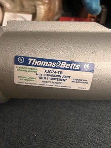 THOMAS & BETTS XJG74TB 2-1/2in. EXPANSION COUPLING WITH 4" MOVEMENT - Picture 1 of 9