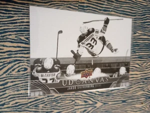 2023-24 UD Series 1 Black & White Canvas #C2 Jakob Silfverberg - Picture 1 of 2
