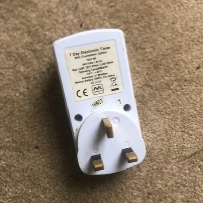 Digital mains 7 day Electonic timer - Image 1 of 3