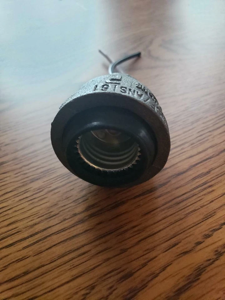 industrial iron pipe lamp light socket - Image 1 of 4