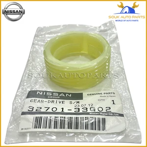 32701-33G02 Genuine Nissan GEAR-DRIVE,SPEEDOMETER 3270133G02 OEM - Picture 1 of 3