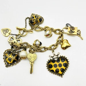 Betsey Johnson Herz Schlüssel Schloss Perle Emaille goldfarben Strass Bettelarmband - Bild 1 von 8