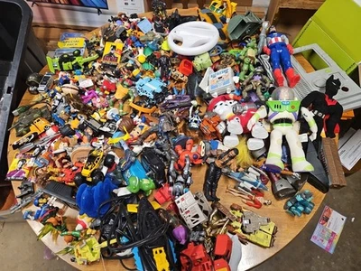 Vintage  80s , 90s Toys Mixed Lot Action Figure Weapons Accessories Parts - Image 1 of 4