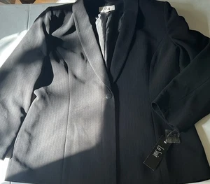 Le Suit Black Pinstripe Women's Blazer, Suit Jacket Size 18 NWT (Blazer Only) - Picture 1 of 6