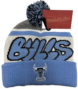 MITCHELL & Ness NBA  THROW DOWN Chicago Bulls Mens Cuffed POM BALL Knit Beanie - Picture 1 of 3