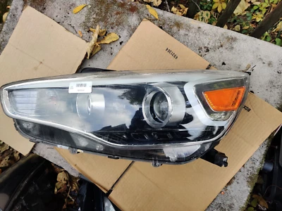 FARO XENÓN OCULTO KIA CADENZA DRIVER 2014-2016 US MKT Foto 1 de 3