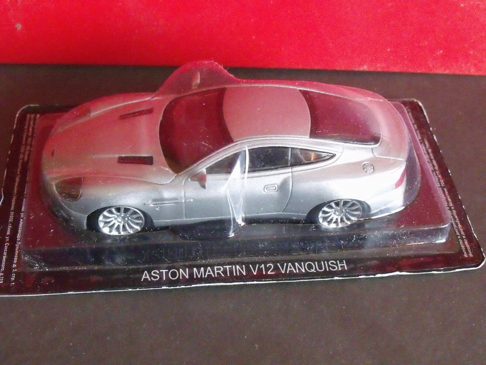 ASTON MARTIN V12 VANQUISH JAMES BOND 007 CAR Modellino in metallo 1:43 Die Cast - Immagine 1 di 1