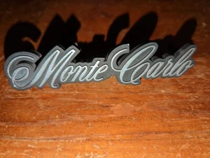 1981-1986 Monte Carlo CL Grill Grille Emblem Script 5.0 V8 4.3 V6 OEM 14043578 - Bild 1 von 4