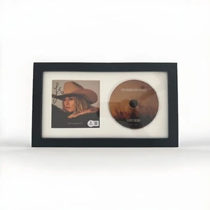 Lainey Wilson Autograph Signed Wirlwind CD Artcard Country FRAMED Beckett COA - Picture 1 of 4