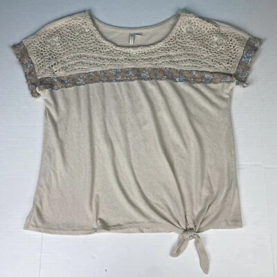 Женская рубашка Cato большого размера бежевая вязаная крючком с цветочным узором из хлопка и полиэстера - Изображение 1 из 4