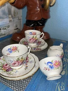 Aynsley 2 x Teetasse, Trio, Teeservice, Floral Rose Dianthus Daisy China. - Bild 1 von 6