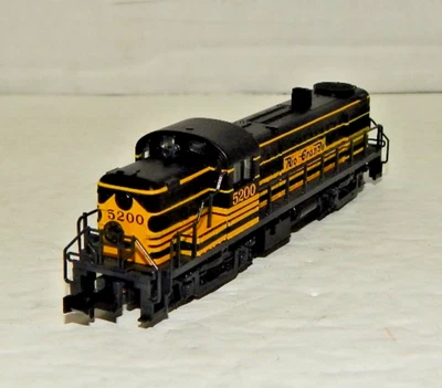Atlas - N Scale #42009 D&RGW Alco RS-3 Locomotive #5200 - Pre-Owned, Excellent - Image 1 of 4