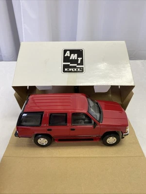 Amt Ertl 1995 Chevrolet Tahoe Promo Plastic Model Victory Red 4D Suburban  - Image 1 of 4