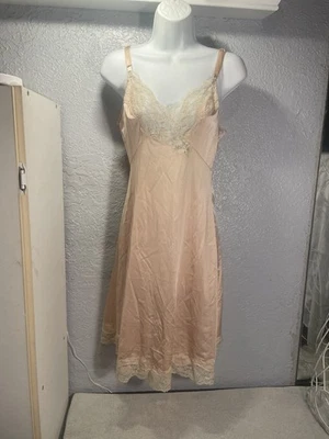 De Colección Shadowline Camisón Sin Mangas Completo Talla 34 Rosa Pálido Nylon y Encaje Lencería Sedoso Foto 1 de 4