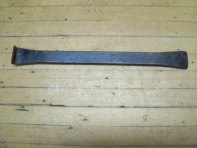 Kit de herramientas de coche antiguo Ford cambiador de neumáticos cuchara de hierro modelo T A coche camión TT Foto 1 de 4