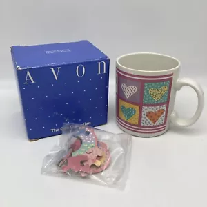 Taza de café corazón Avon Patchwork de colección con rompecabezas ""Secret Surprise"" NUEVA EN CAJA - Imagen 1 de 7