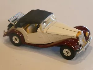 MG TF 1955 Corgi Classics Collection 1:37 Scale. White with Maroon Guards. - Picture 1 of 6