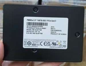 Samsung PM983A 7.68TB SSD 2.5" U.2 PCIe Gen3 NVMe MZ-QLB7T6B MZQLB7T6HALA-00W07 - Picture 1 of 2