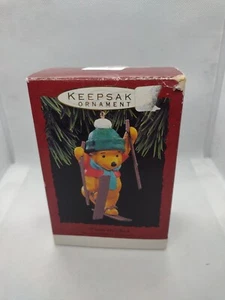 HALLMARK KEEPSAKE ORNAMENT ~ DISNEY ~ WINNIE THE POOH SKIING ~ 1993 Christmas  - Picture 1 of 8