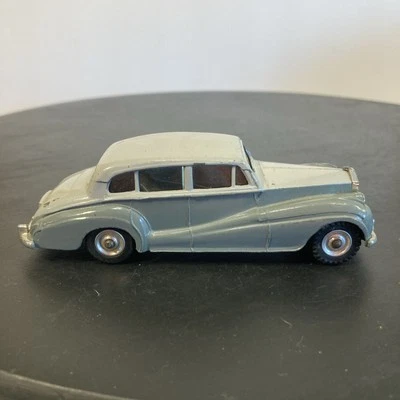 Dinky Toys Rolls Royce Silver Wraith 150 Vintage Made in England No Box - Image 1 of 4