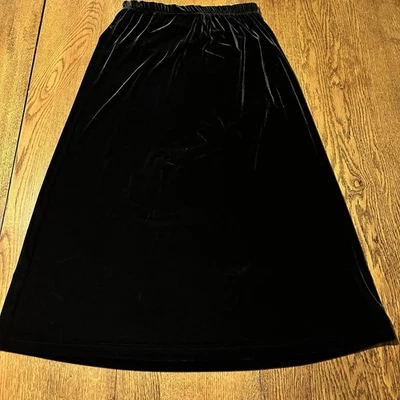 Maxi Falda De Colección Terciopelo Felpa Negra Y2K Grande Capricho Vacaciones Halloween DEFECTUOSA Foto 1 de 4