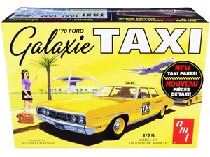 AMT 1970 Ford Galaxie Taxi Plastikmodellbausatz im Maßstab 1:25 mit Gepäck | Skill Lev - Bild 1 von 3