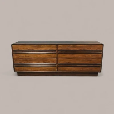 Cômoda dinamarquesa 8 gavetas jacarandá - Imagem 1 de 4