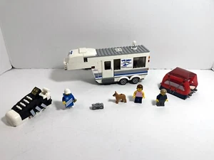 LEGO City LOT:  trailer from 60182 + tent from 60202 + Adidas Superstar 40486 - Picture 1 of 8