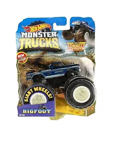 Hot Wheels Monster Trucks Bigfoot escala 1/64 nuevo 2019 Connect and Crash Car - Imagen 1 de 6