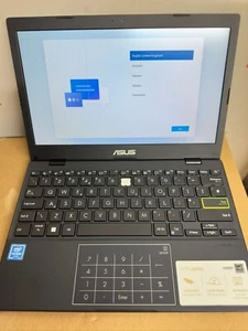 ASUS E210MA-GJ181WS Celeron N4020 4GB 64GB 11.6" (line on screen missing key) - Picture 1 of 4
