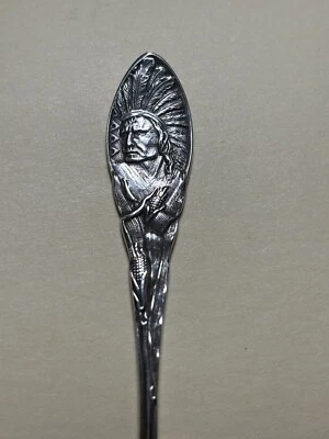 Antigua cuchara de plata esterlina con tema nativo americano para coleccionistas “Soo” Foto 1 de 4