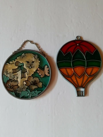 2 Small Stained Glass Light Catcher Multi-Colored CAT & HOT AIR BALLOON Cover