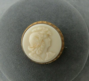 Antique Victorian Cameo White Glass Face Brooch Gold Tone Frame 1.25" Round - Picture 1 of 6