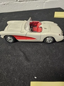 Burago 1957 Chevrolet Corvette Red & White Die Cast Metal Car - Picture 1 of 8